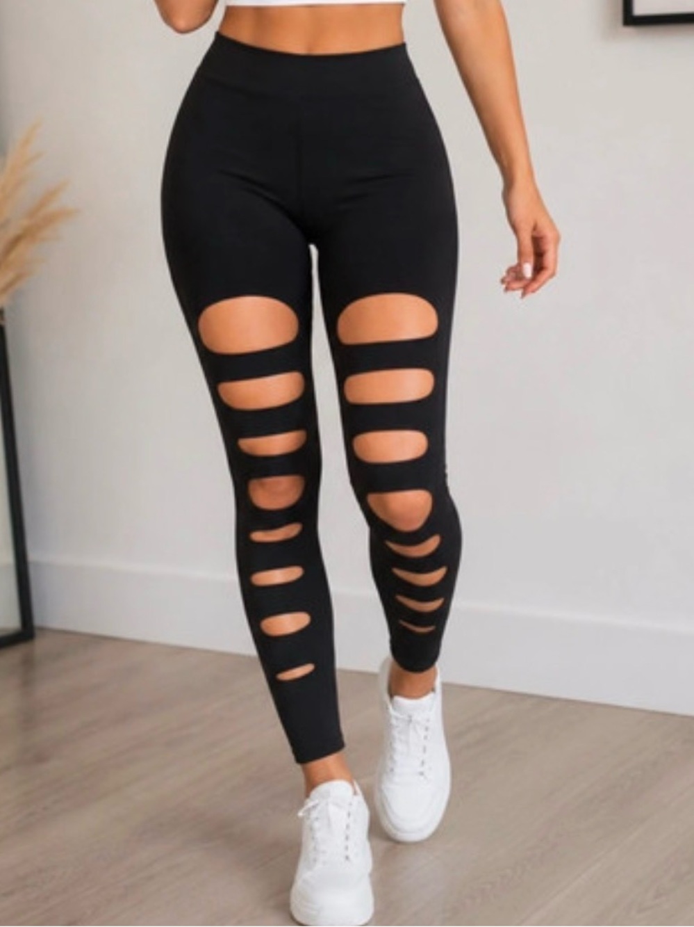 Yelete Black High-Waist Slashed Leggings:size M/L